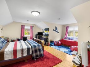 37 Peppermill Lane, Dix Hills NY 11746