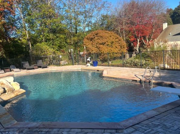 37 Peppermill Lane, Dix Hills NY 11746