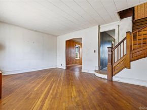 61-24 65th Street, Middle Village NY 11379