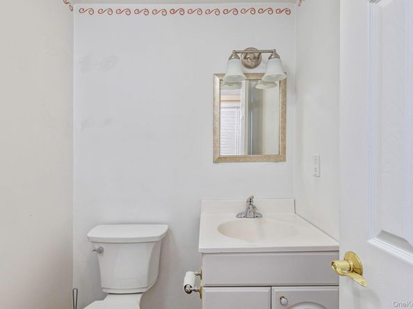 74 Lauren Avenue, Dix Hills NY 11746