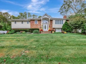 74 Lauren Avenue, Dix Hills NY 11746