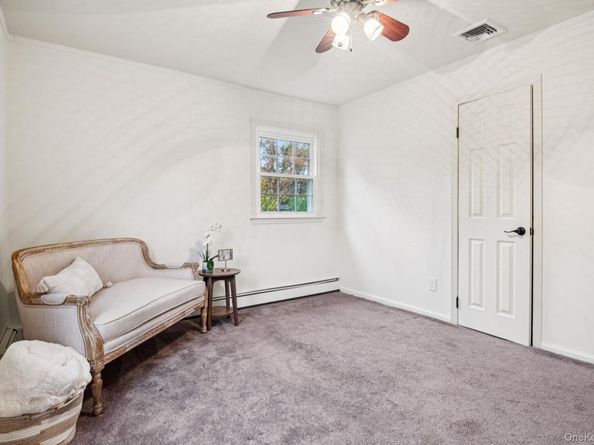 8 Storyland Lane, East Setauket NY 11733