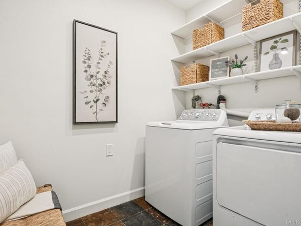 8 Storyland Lane, East Setauket NY 11733