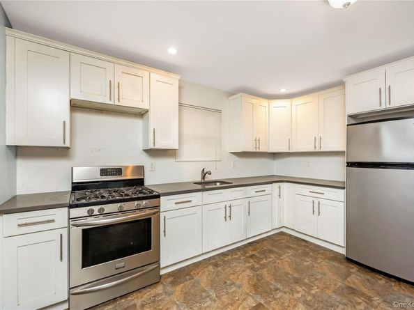 1137 Namdac Avenue, Bay Shore NY 11706