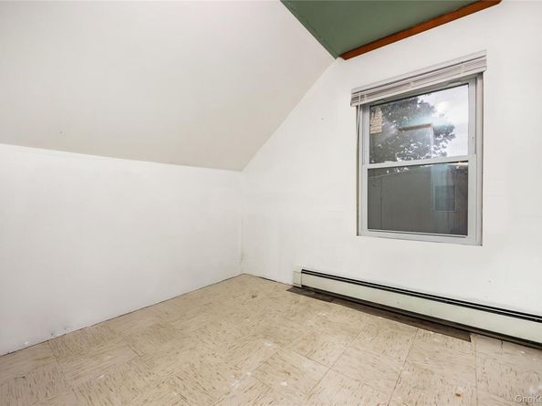 1137 Namdac Avenue, Bay Shore NY 11706