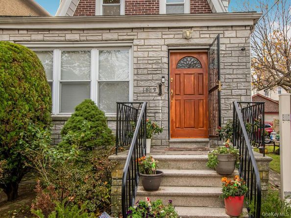 1813 Willow Lane, Bronx NY 10461