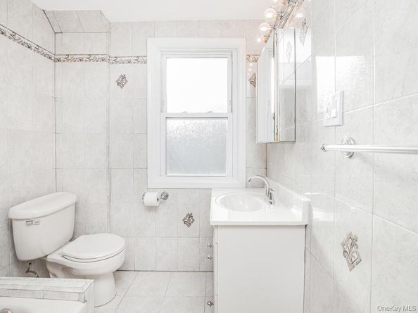 1813 Willow Lane, Bronx NY 10461