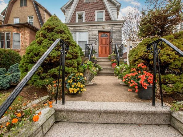 1813 Willow Lane, Bronx NY 10461