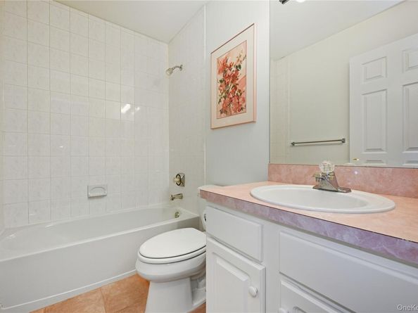 12 Merrimack Road, Hauppauge NY 11787