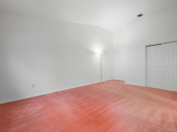 12 Merrimack Road, Hauppauge NY 11787