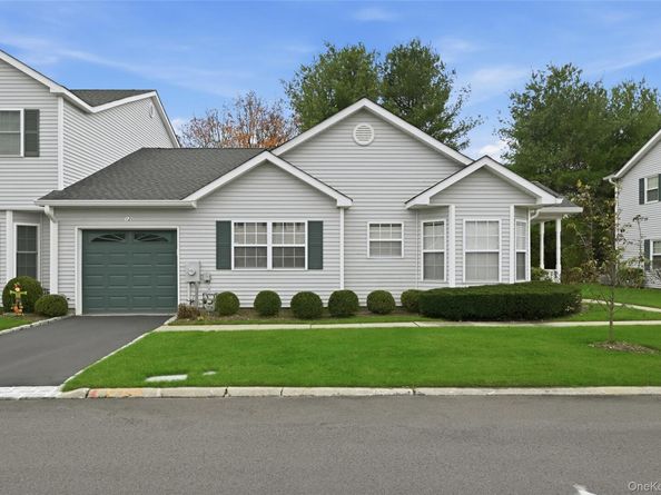 12 Merrimack Road, Hauppauge NY 11787