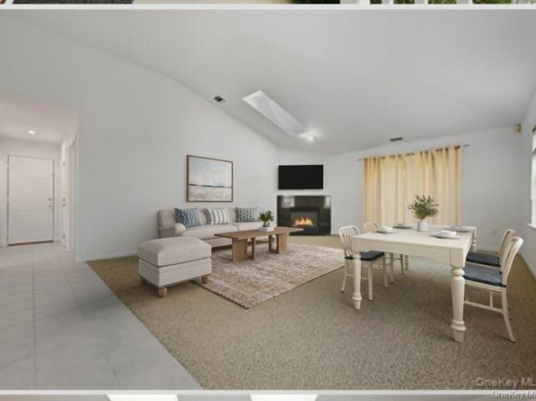 12 Merrimack Road, Hauppauge NY 11787