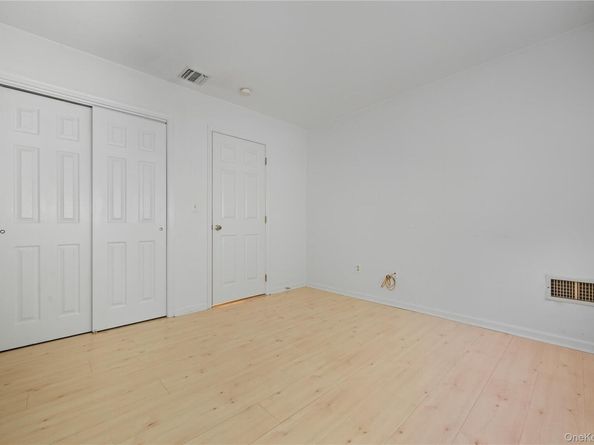 12 Merrimack Road, Hauppauge NY 11787