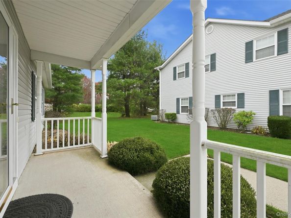 12 Merrimack Road, Hauppauge NY 11787