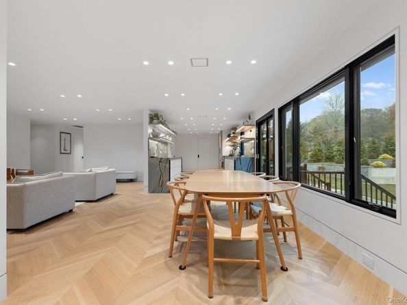 1824 Morningview Drive, Yorktown Heights NY 10598