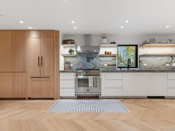 1824 Morningview Drive, Yorktown Heights NY 10598