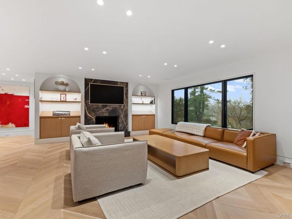 1824 Morningview Drive, Yorktown Heights NY 10598