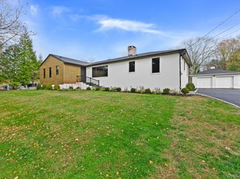 1824 Morningview Drive