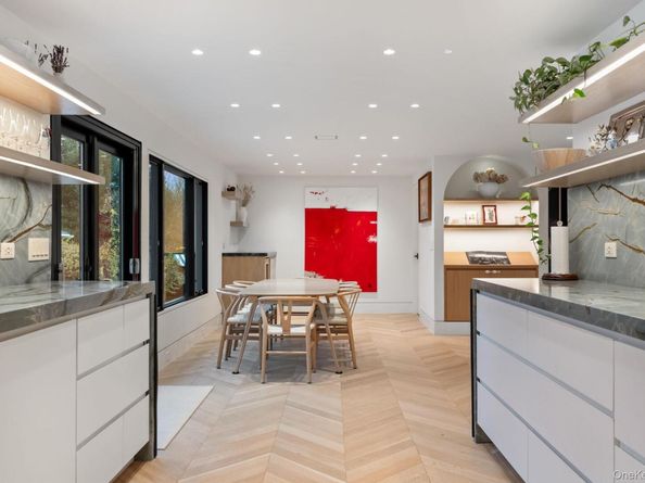 1824 Morningview Drive, Yorktown Heights NY 10598