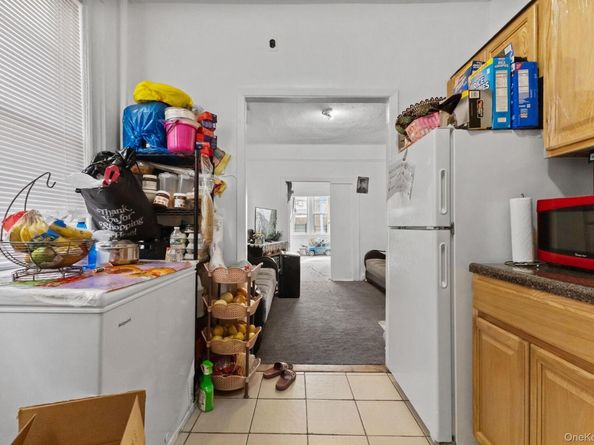 953 Rhinelander Avenue, Bronx NY 10462