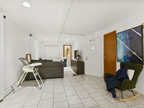 953 Rhinelander Avenue, Bronx NY 10462