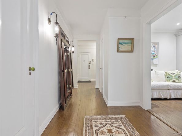 250 Bronxville Road 2G, Bronxville NY 10708