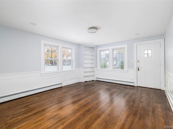 801 Park Avenue, Westbury NY 11590