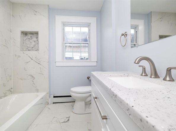 801 Park Avenue, Westbury NY 11590