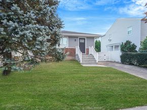 116 Parkhill Avenue, Massapequa NY 11758
