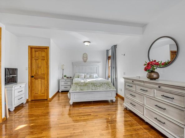 15836 96th Street, Howard Beach NY 11414