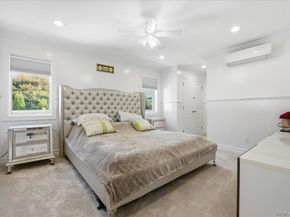 19 8th Street, Hicksville NY 11801