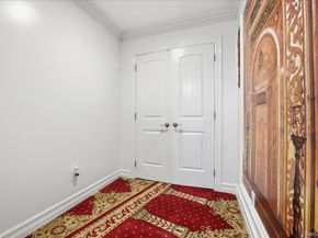 19 8th Street, Hicksville NY 11801