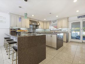 19 8th Street, Hicksville NY 11801