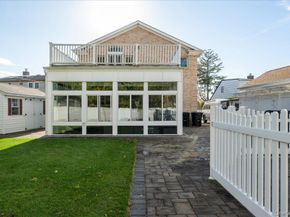 19 8th Street, Hicksville NY 11801