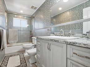 19 8th Street, Hicksville NY 11801