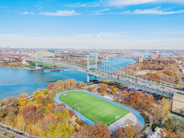 1822 Astoria Park S, Astoria NY 11102