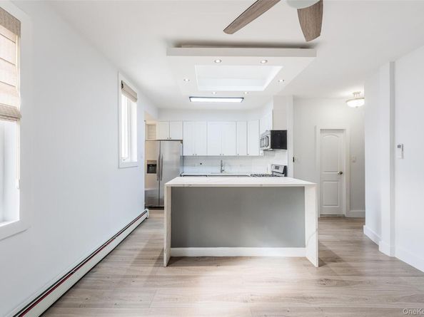 1822 Astoria Park S, Astoria NY 11102