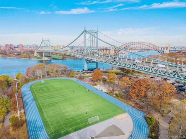 1822 Astoria Park S, Astoria NY 11102