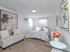 6 Karen Avenue, Plainview NY 11803