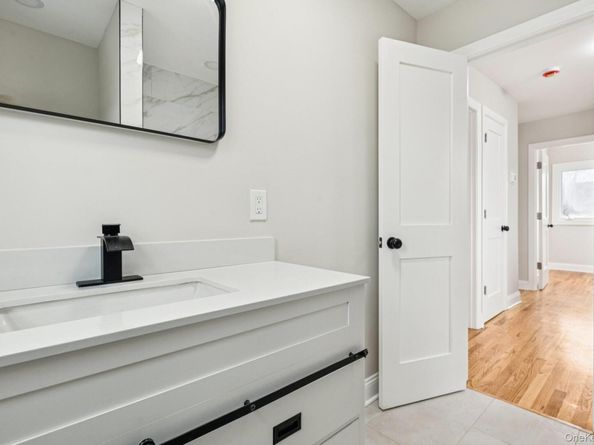 41 leyden Street, Huntington Station NY 11746