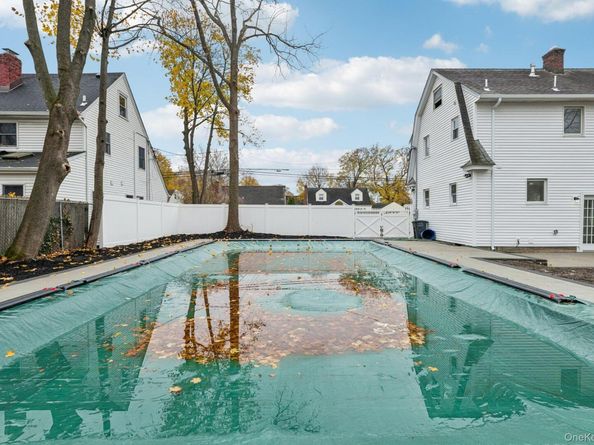 41 leyden Street, Huntington Station NY 11746