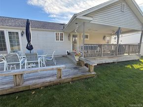 6 Lee Place, Old Bethpage NY 11804