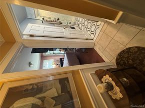 6 Lee Place, Old Bethpage NY 11804