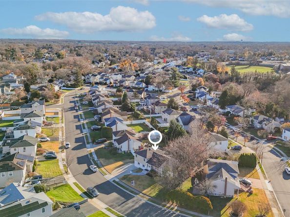 2 Walnut Drive, Syosset NY 11791