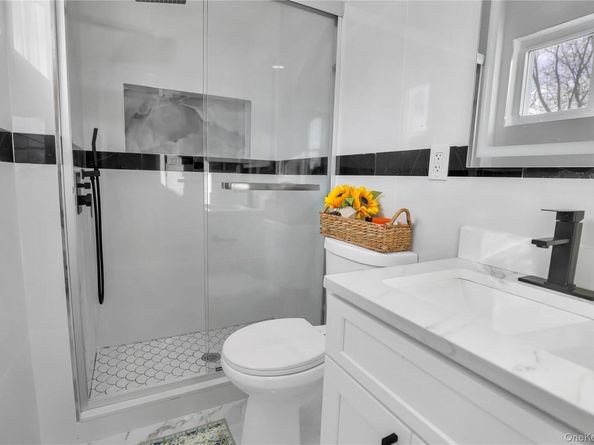 2 Walnut Drive, Syosset NY 11791