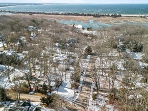 32 Hillside Road, Stony Brook NY 11790