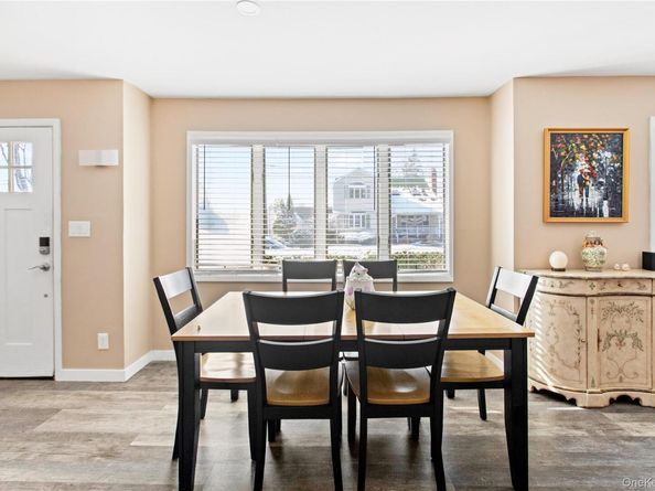 21 Innis Avenue, Ronkonkoma NY 11779