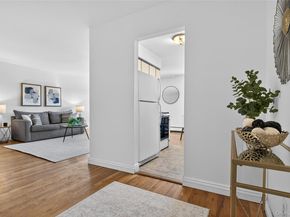 1 Toms Point Lane apt C Building 1, Port Washington NY 11050