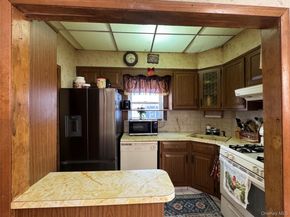 690 E 240th Street, Bronx NY 10470