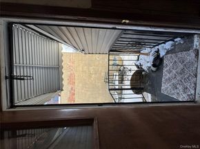 690 E 240th Street, Bronx NY 10470